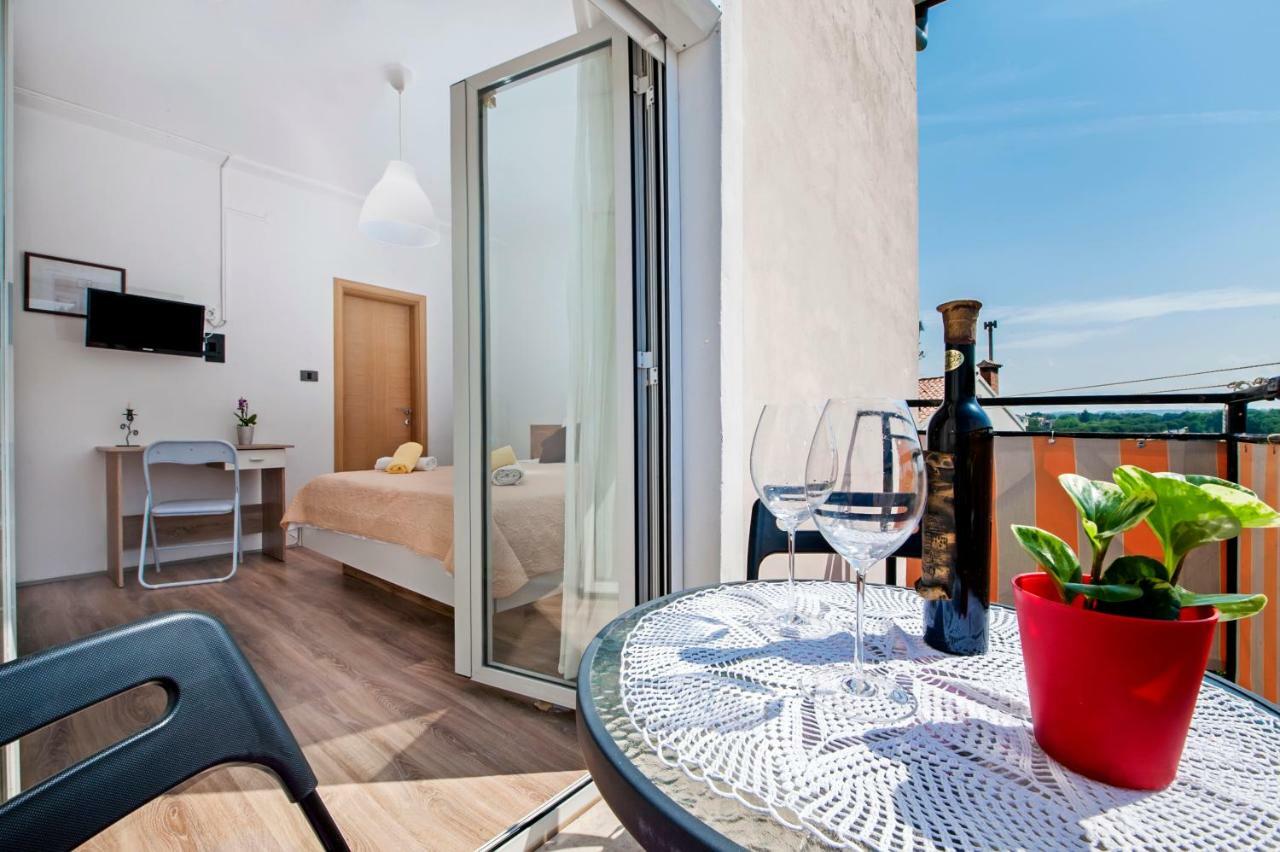 Rooms Mariana 罗维尼 外观 照片