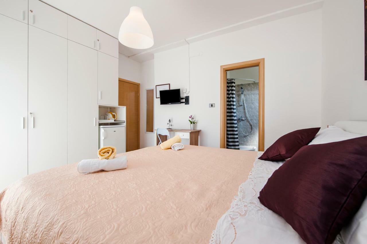 Rooms Mariana 罗维尼 外观 照片