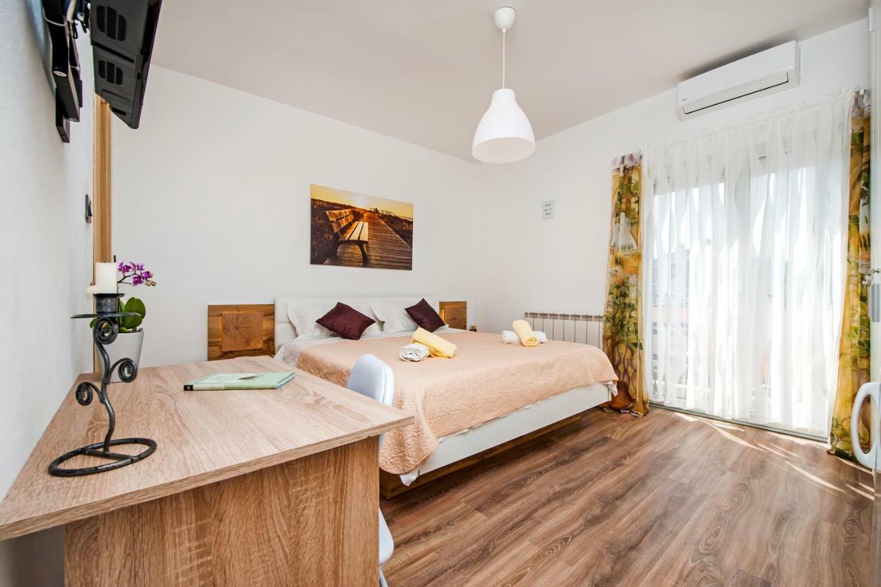 Rooms Mariana 罗维尼 外观 照片