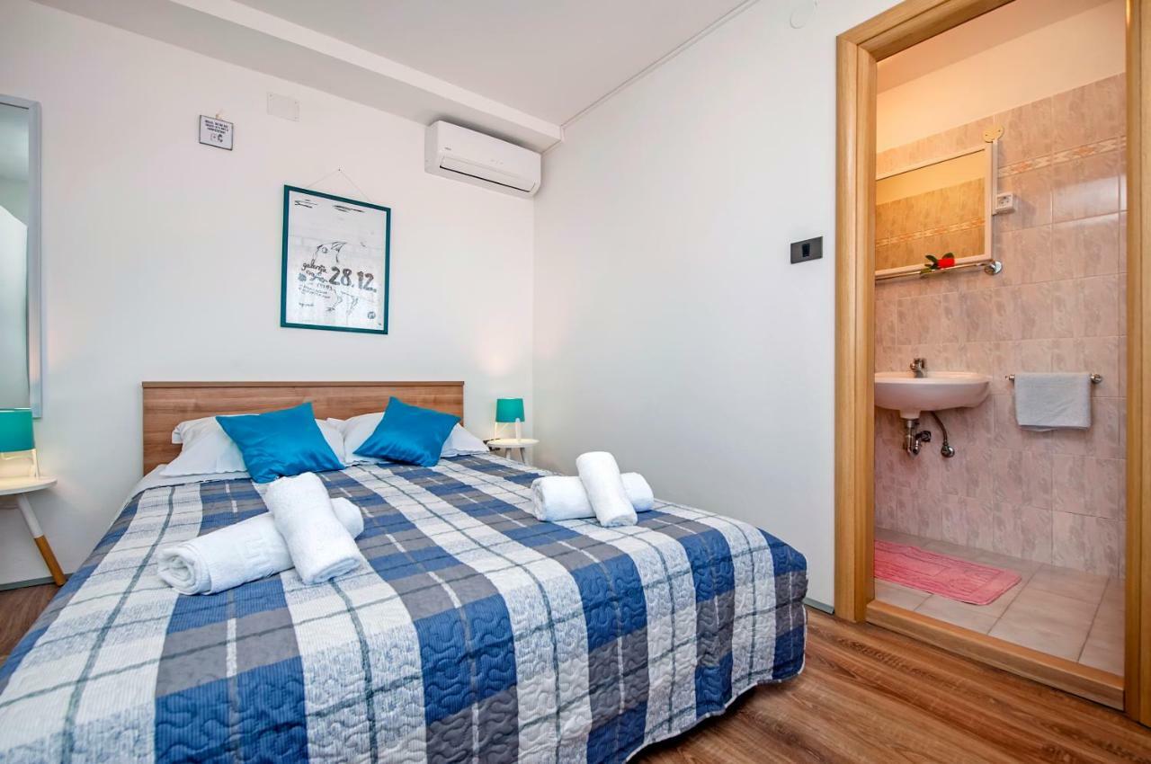 Rooms Mariana 罗维尼 外观 照片