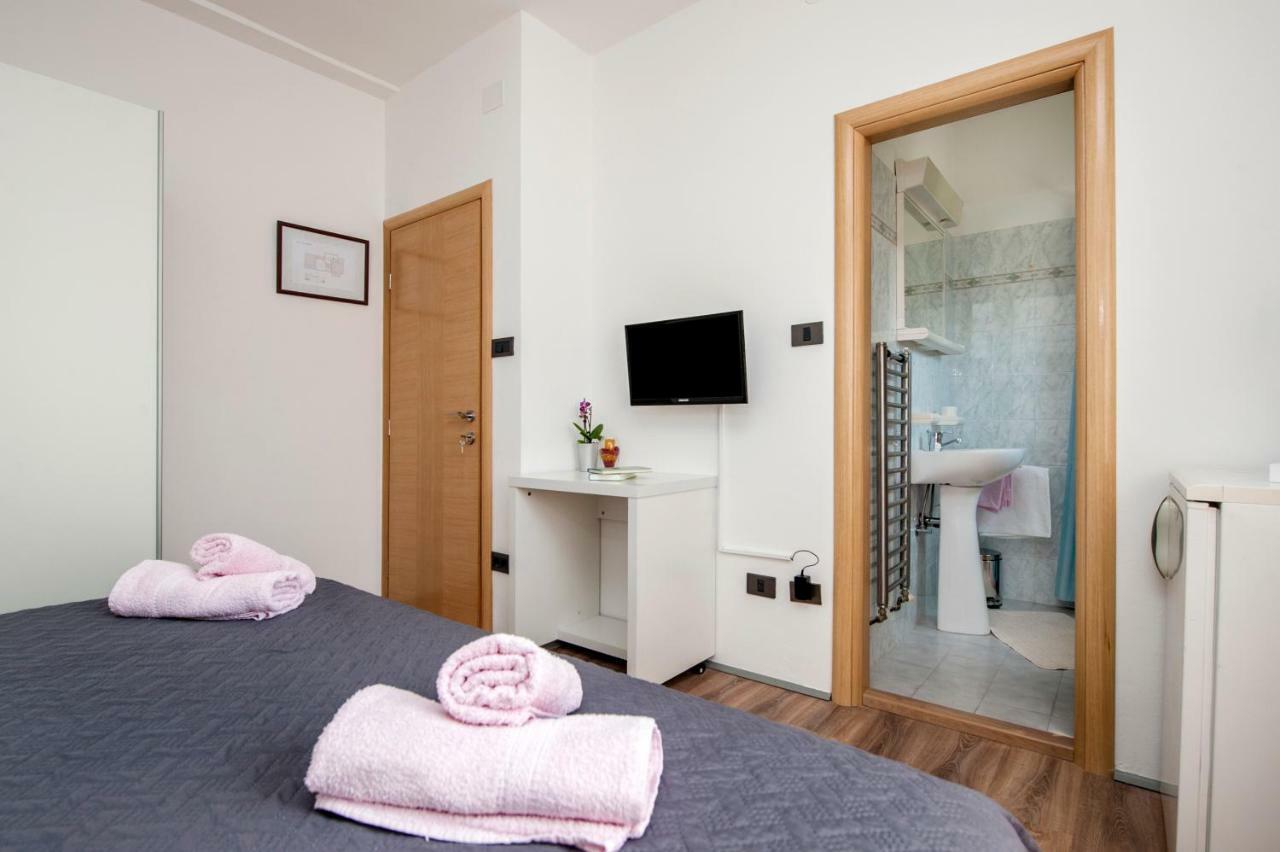 Rooms Mariana 罗维尼 外观 照片